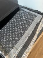 Dames sjaal, Kleding | Dames, Mutsen, Sjaals en Handschoenen, Ophalen of Verzenden, Zo goed als nieuw, Maat 46/48 (XL) of groter