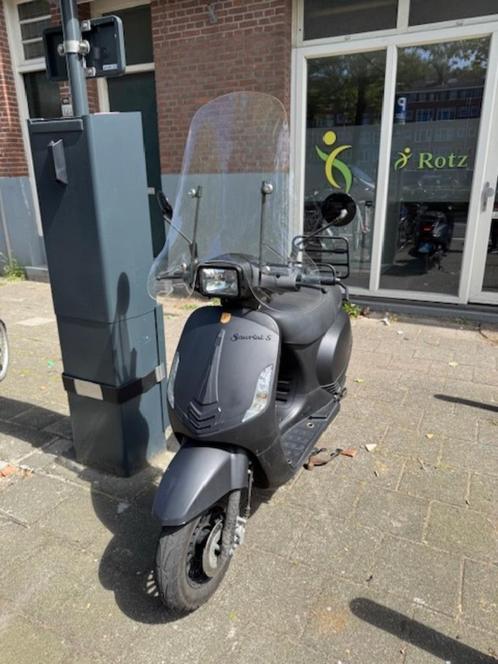 La Souris Sourini S snorscooter, Fietsen en Brommers, Snorfietsen en Snorscooters, Gebruikt, Overige merken, Benzine, Ophalen