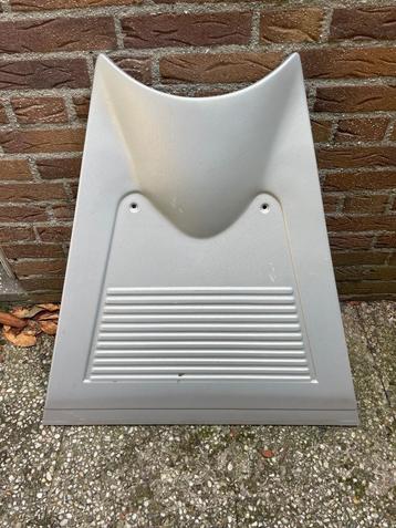Dissel afdekplaat Fendt bwjr 2003-2008 vanaf 470 opbouw beschikbaar voor biedingen