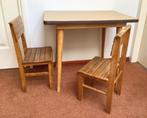 Oud schooltafeltje / kinderzitje/ Schilte Ijsselstein, Kinderen en Baby's, Kinderkamer | Tafels en Stoelen, Ophalen, Zo goed als nieuw