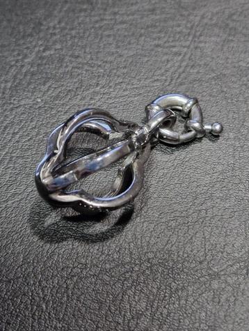 Mooie hanger / kettinghanger van DYRBERG KERN beschikbaar voor biedingen