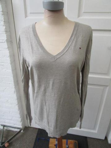 Mooie Tommy Hilfiger stretch dames trui, maat (ruime) M beschikbaar voor biedingen