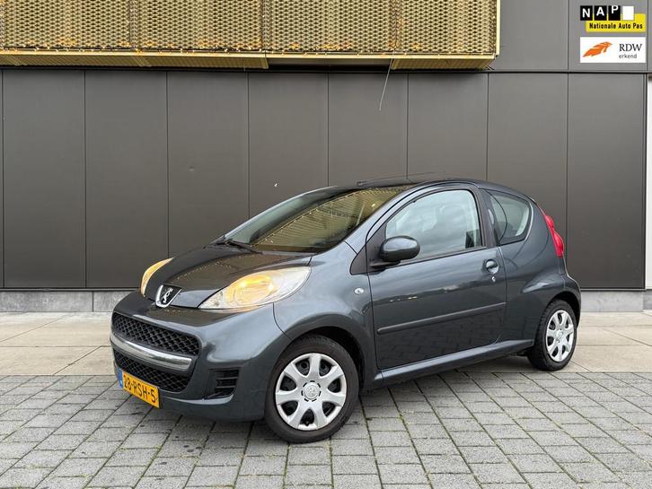 Peugeot 107 1.0-12V XS Automaat | Airco | Navi | Bluetooth, Auto's, Peugeot, Bedrijf, Te koop, ABS, Airbags, Airconditioning, Bluetooth