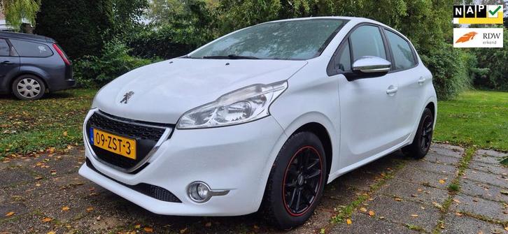 Peugeot 208 1.0 VTi CARPLAY NIEUWE DISTR. RIEM APK AIRCO, Auto's, Peugeot, Bedrijf, Te koop, ABS, Airbags, Airconditioning, Boordcomputer