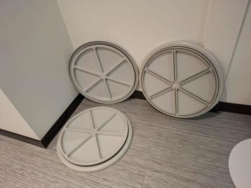 Magnetische banner standaard / plateau beschikbaar voor biedingen