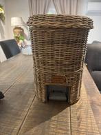 Riviera Maison rattan prullenbak, Huis en Inrichting, Ophalen, Zo goed als nieuw, Rond, Riet