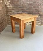 Teak houten bijzettafeltje, Minder dan 55 cm, Vierkant, Zo goed als nieuw, Hout