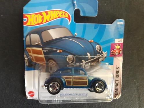 Hotwheels Volkswagen Beetle blauw, nieuw in blister op kaart, Hobby en Vrije tijd, Modelauto's | Overige schalen, Nieuw, Auto