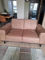 Tweezitsbank bruin met zwart metalen onderstel., Huis en Inrichting, Banken | Bankstellen, Ophalen, 150 tot 200 cm, Tweepersoons