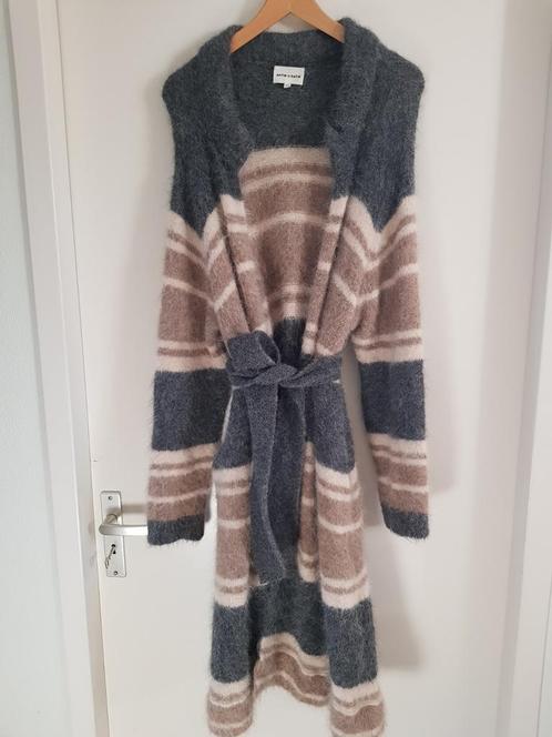 Antik Batik grijs, beige,wit wollen vest maat L/XL, Kleding | Dames, Truien en Vesten, Zo goed als nieuw, Maat 42/44 (L), Grijs