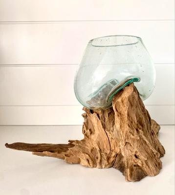 Glazen vaas op houten voet - Decoratief beschikbaar voor biedingen
