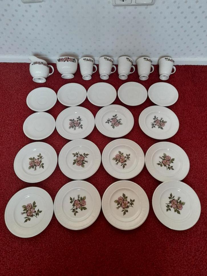 Gebaksbordjes + kopjes met schotels, Huis en Inrichting, Keuken | Servies, Gebruikt, Kop(pen) en/of Schotel(s), Overige stijlen