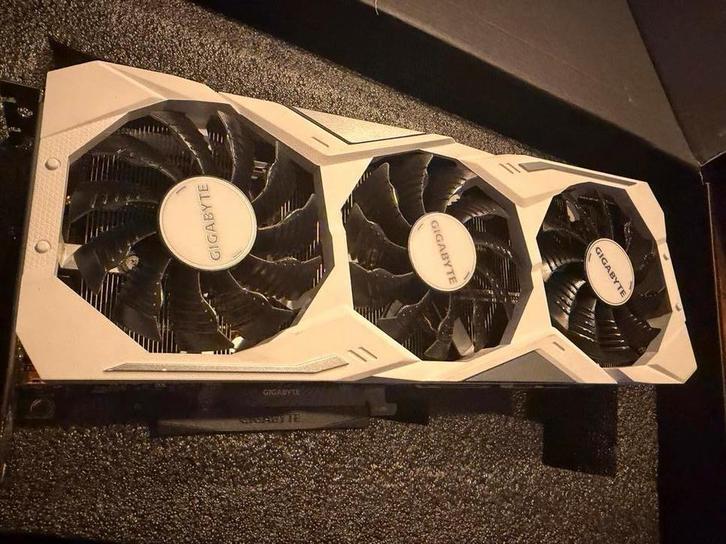 Gigabyte RTX 2080 Super Gaming OC White 8G, Computers en Software, Videokaarten, Gebruikt, Nvidia, PCI-Express 3.0, GDDR6, HDMI