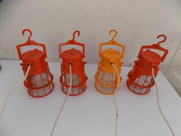 Lamp hanglamp jaren 70 kunststof kamperen feestverlichting   beschikbaar voor biedingen