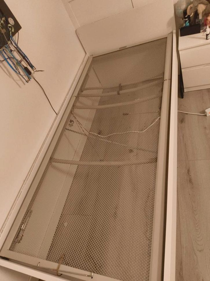 Ikea Wit Bedframe 90x200, Huis en Inrichting, Slaapkamer | Bedden, Gebruikt, Eenpersoons, 90 cm, 200 cm, Wit, Ophalen