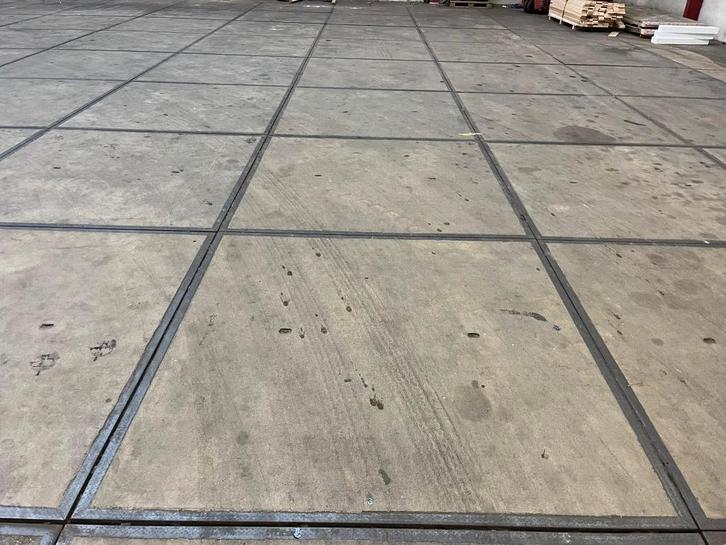 Originele Stelconplaten 200x100x14 cm in zeer goede staat, Tuin en Terras, Tegels en Klinkers, Gebruikt, Overige typen, Beton