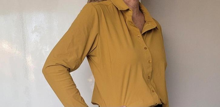 Studio Anneloes blouse XL Travelstof top mustard geel, Kleding | Dames, Blouses en Tunieken, Zo goed als nieuw, Maat 46/48 (XL) of groter