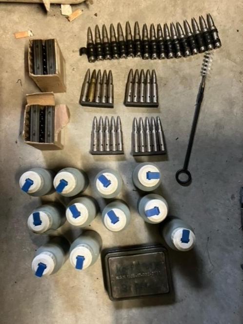 Partij exc munitie en onderhoudsmiddelen fal, mag, .50, Verzamelen, Militaria | Algemeen, Landmacht, Overige typen, Nederland