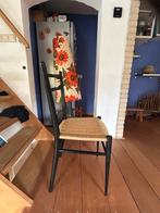 Vintage Stoel met Riet Zitting, Huis en Inrichting, Stoelen, Gebruikt, Zwart, Ophalen of Verzenden, Eén