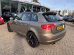 Audi A3 Sportback 2.0 TDI quattro Attraction Pro Line, Leder, Auto's, 4 cilinders, Stoelverwarming, Beige, Bedrijf