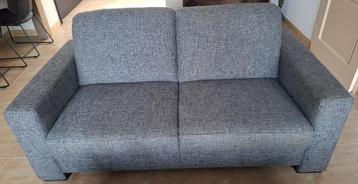 Bankstel 2,5  zitter en 2 fauteuils + salontafel beschikbaar voor biedingen