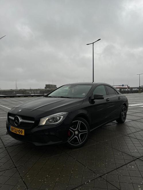 Mercedes CLA 200| Laag KM| 1.6 156PK | 2014 Zwart | AMG line, Auto's, Mercedes-Benz, Particulier, CLA, Bluetooth, Centrale vergrendeling