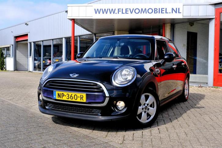 Mini Cooper 1.5 136pk Business Navi|Airco|LMV|Cruise, Auto's, Mini, Bedrijf, Te koop, Cooper, ABS, Airbags, Airconditioning, Bluetooth