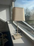 Tafellamp beige aesthetic met vierkante kap, Minder dan 50 cm, Ophalen of Verzenden, Zo goed als nieuw