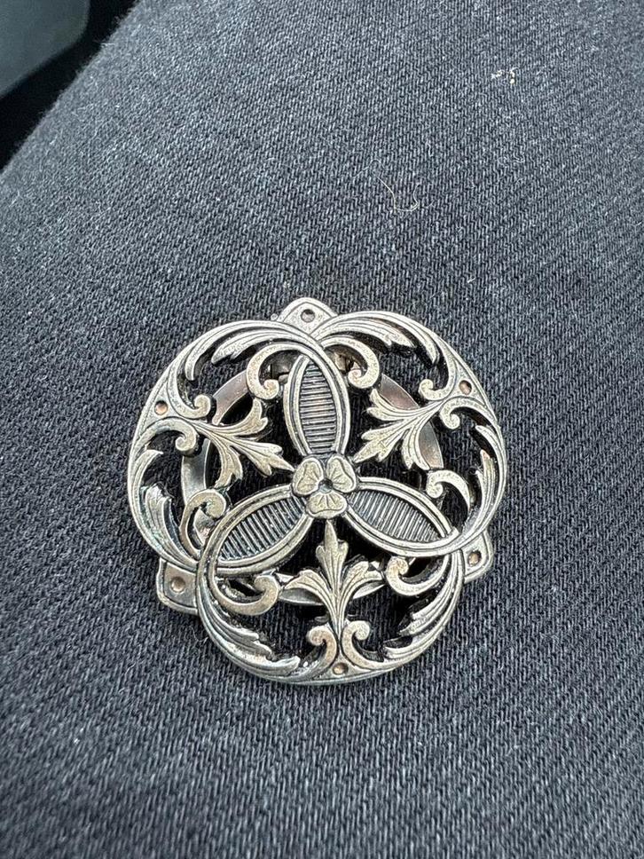 Vintage Zilverkleurige Broche, Sieraden, Tassen en Uiterlijk, Broches, Gebruikt, Zilver, 4 tot 7 cm, Ophalen of Verzenden