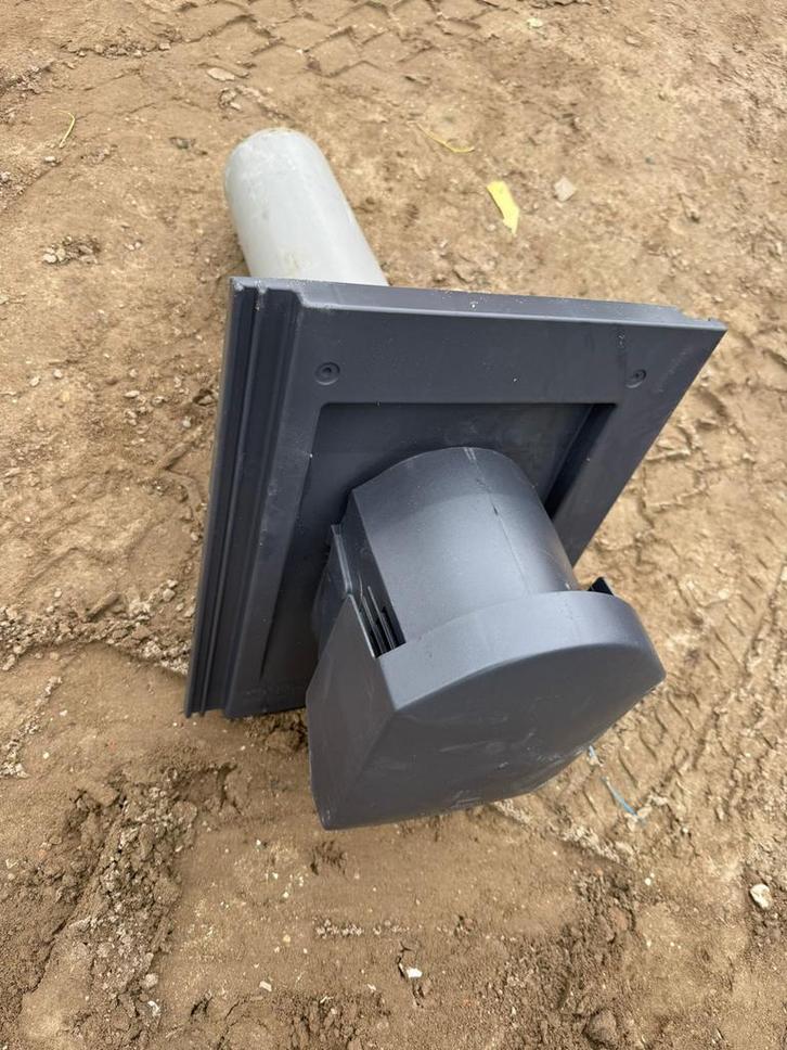 Combipan Tegalit Dakdoorvoer, Doe-het-zelf en Verbouw, Buizen en Afvoer, Nieuw, Afvoer, Pvc, Minder dan 2 meter, 80 mm of meer