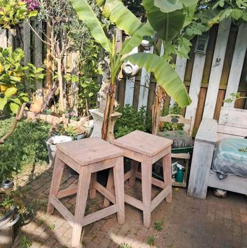 Set van 2 Zeer goede kwaliteit Steigerhouten Barkrukken beschikbaar voor biedingen