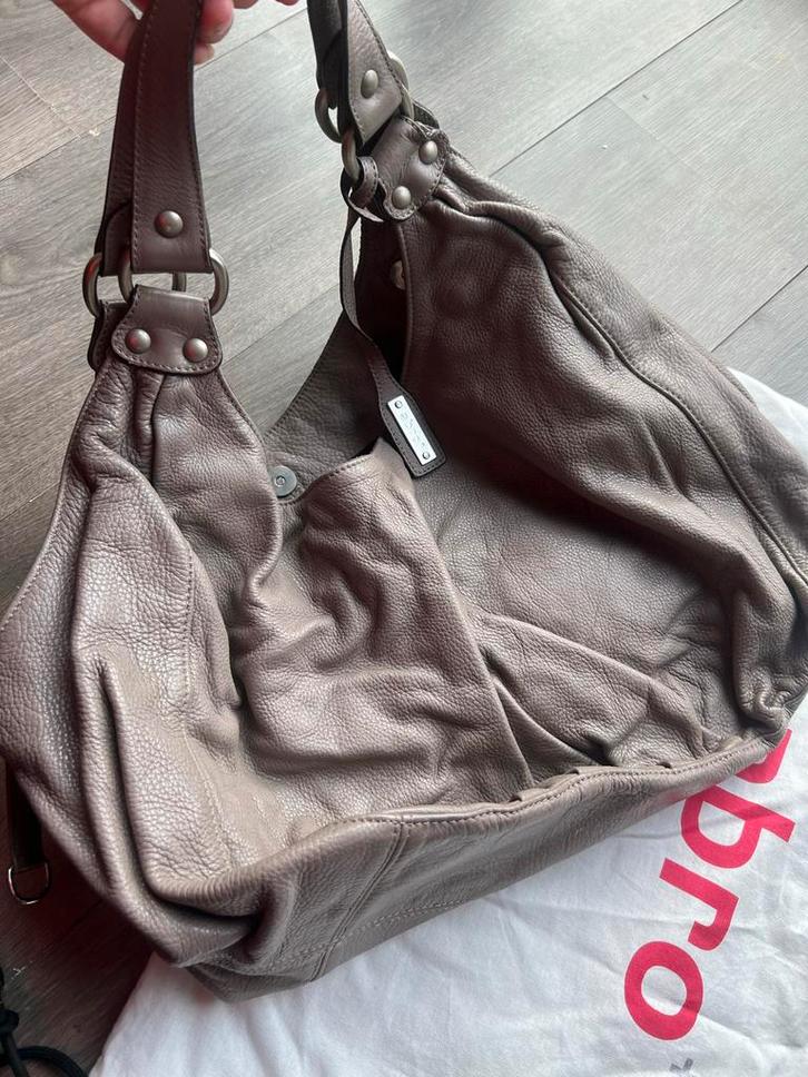 Abro leren tas - taupe - goede staat, Sieraden, Tassen en Uiterlijk, Tassen | Damestassen, Zo goed als nieuw, Handtas, Beige, Ophalen of Verzenden