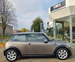 Lage KM-stand Mini one 1.6 75pk 2011 Grijs R56, Auto's, Mini, Voorwielaandrijving, Euro 5, Stof, 74 pk