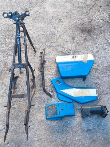 Moto Guzzi NTX 650 750 frame seat koffer vorkbrug beschikbaar voor biedingen