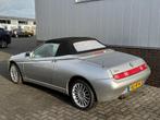 Alfa Romeo Spider 2.0-16V T.Spark L | Nieuwe APK | bodem hee, Auto's, Alfa Romeo, Voorwielaandrijving, Gebruikt, Spider, Bedrijf