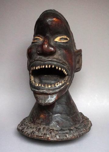 masker van de Ekpo Society, Ekoi/Ejagham, Nigeria beschikbaar voor biedingen