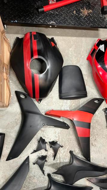 Moet weg, Kuipdelen Honda CBR 600 rr 2007 pc40 beschikbaar voor biedingen