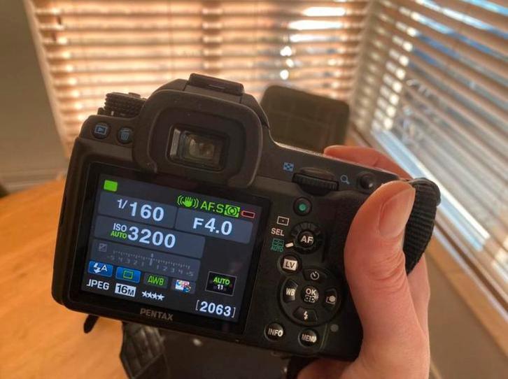Pentax K-5 spiegelreflex incl. 100 macro objectief, Audio, Tv en Foto, Fotocamera's Digitaal, Zo goed als nieuw, Pentax, Ophalen of Verzenden