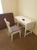 Wit bureau met bijpassende stoel, Huis en Inrichting, Bureaus, Zo goed als nieuw, Ophalen