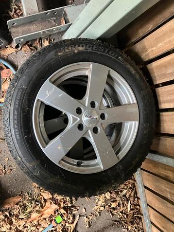 Set van 4 winterbanden met velgen. Zie foto’s beschikbaar voor biedingen