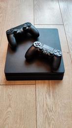 Sony PlayStation PS4 Slim 1TB Console w/ 2 controller, Ophalen of Verzenden, Zo goed als nieuw, Slim