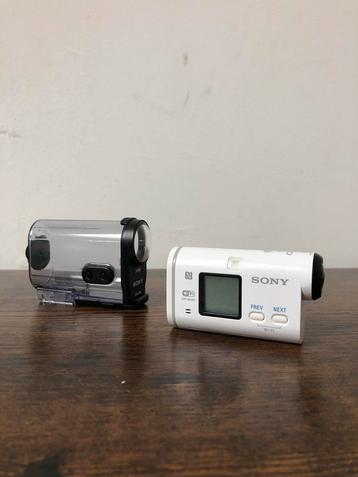 Sony Actioncam HDR-AS100V + behuizing  beschikbaar voor biedingen
