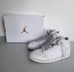 Nike Air Jordan 1 MID - wit - Maat 41 (9,5), Jongen of Meisje, Schoenen, Ophalen of Verzenden, Zo goed als nieuw
