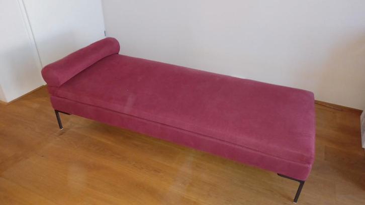 Luxe design Chaise Longue met hoofdkussen, Huis en Inrichting, Banken | Sofa's en Chaises Longues, Zo goed als nieuw, Eenpersoons