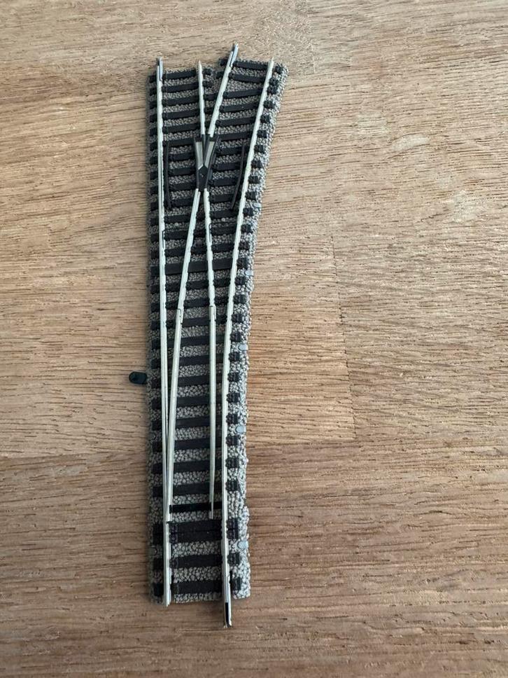 Fleischmann profirail handwissel re gelijkstroom zie tekst, Hobby en Vrije tijd, Modeltreinen | H0, Zo goed als nieuw, Rails, Gelijkstroom