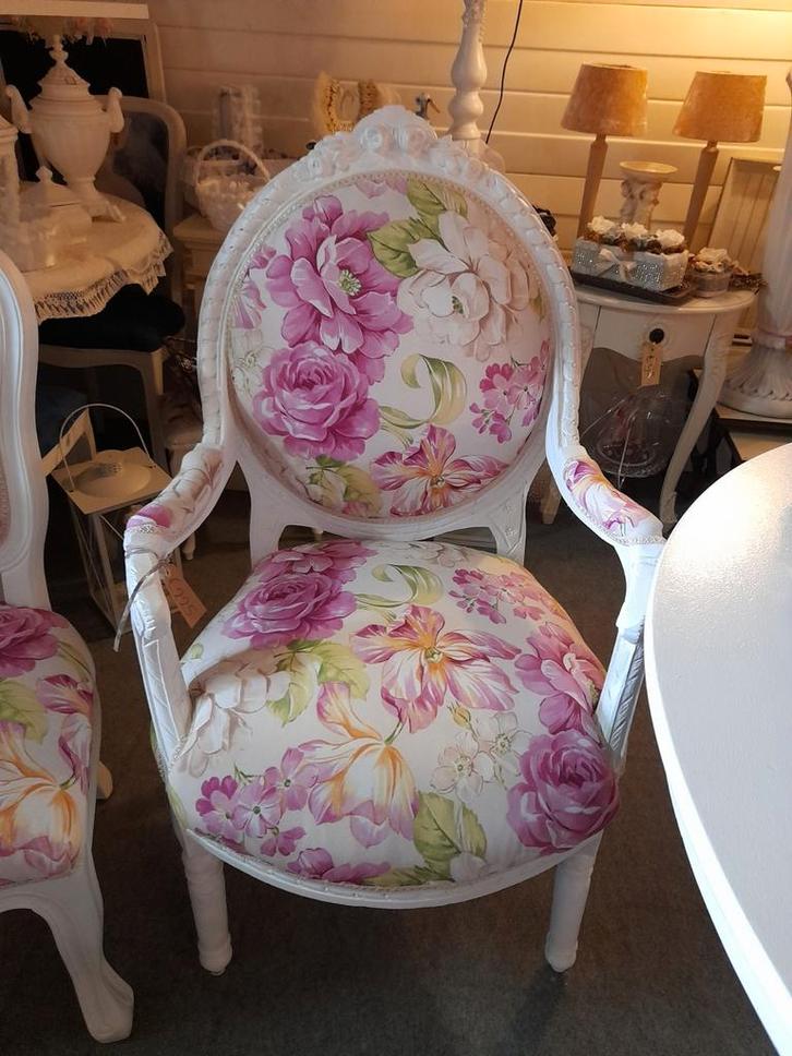 Mooie brocante fauteuil geheel opnieuw gestoffeerd, Huis en Inrichting, Fauteuils, Ophalen of Verzenden