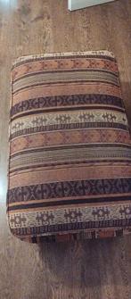 Te koop mooie poef!, 100 tot 125 cm, Ophalen of Verzenden, Zo goed als nieuw, Rechthoekig