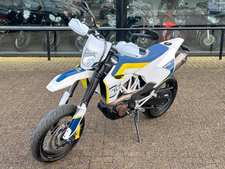 Husqvarna SM 701 ABS Akrapovic 2016 Origineel NL, Motoren, Motoren | Husqvarna, Bedrijf, SuperMoto, meer dan 35 kW, 1 cilinder
