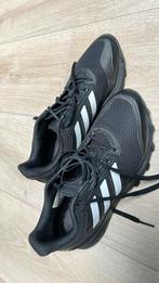 Hockey/korfbal veldschoenen adidas zwart mt38, Ophalen of Verzenden, Zo goed als nieuw, Schoenen