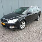 Skoda Octavia 1.4 TSI 90KW Combi 2011 Zwart nw APK !, Voorwielaandrijving, 4 cilinders, Origineel Nederlands, 1200 kg